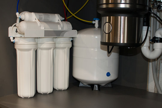 Read more about the article The Ultimate Guide to Choosing the Right Water Purification System